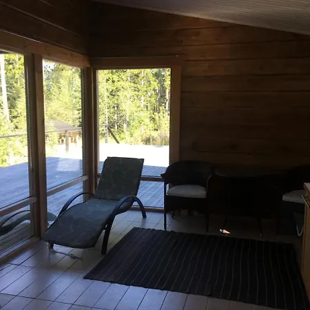 Apartment With Wood Bath At The Lake In